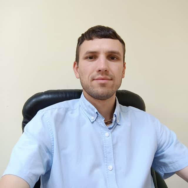 Менеджер по продажам уникальных благовоний Pure In Иосиф Зырянов